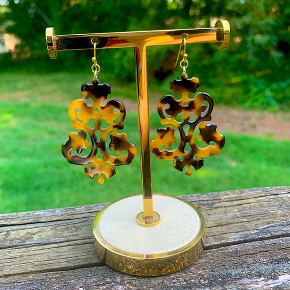 Jewelry - 🐢 Faux Tortoise Plastic Chandelier Dangle Earrings🐢